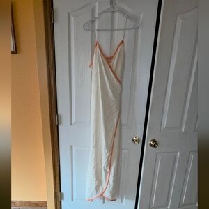 Venus Wrap Around Cream And Burnt Orange. Sz Medium